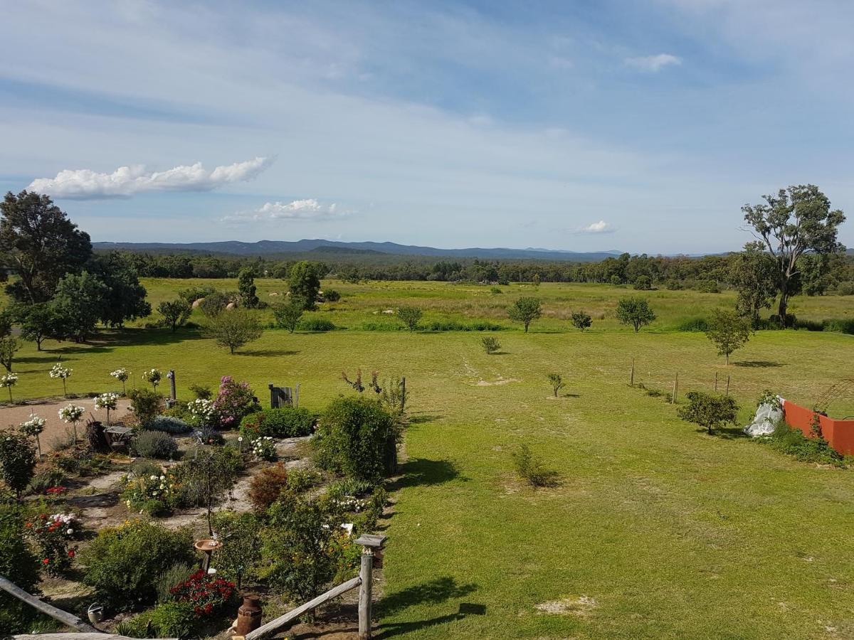 Bed and Breakfast Grovely House à Stanthorpe Extérieur photo