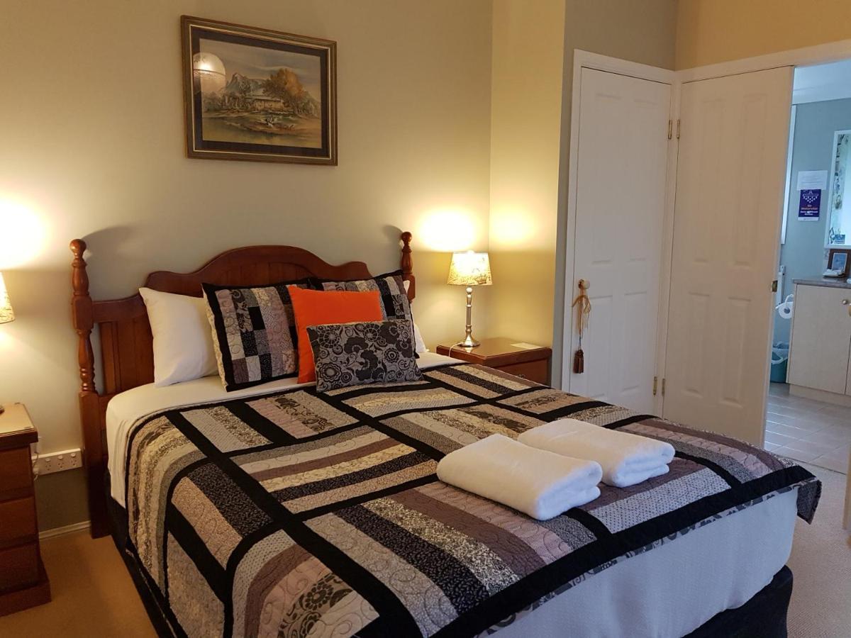 Bed and Breakfast Grovely House à Stanthorpe Extérieur photo